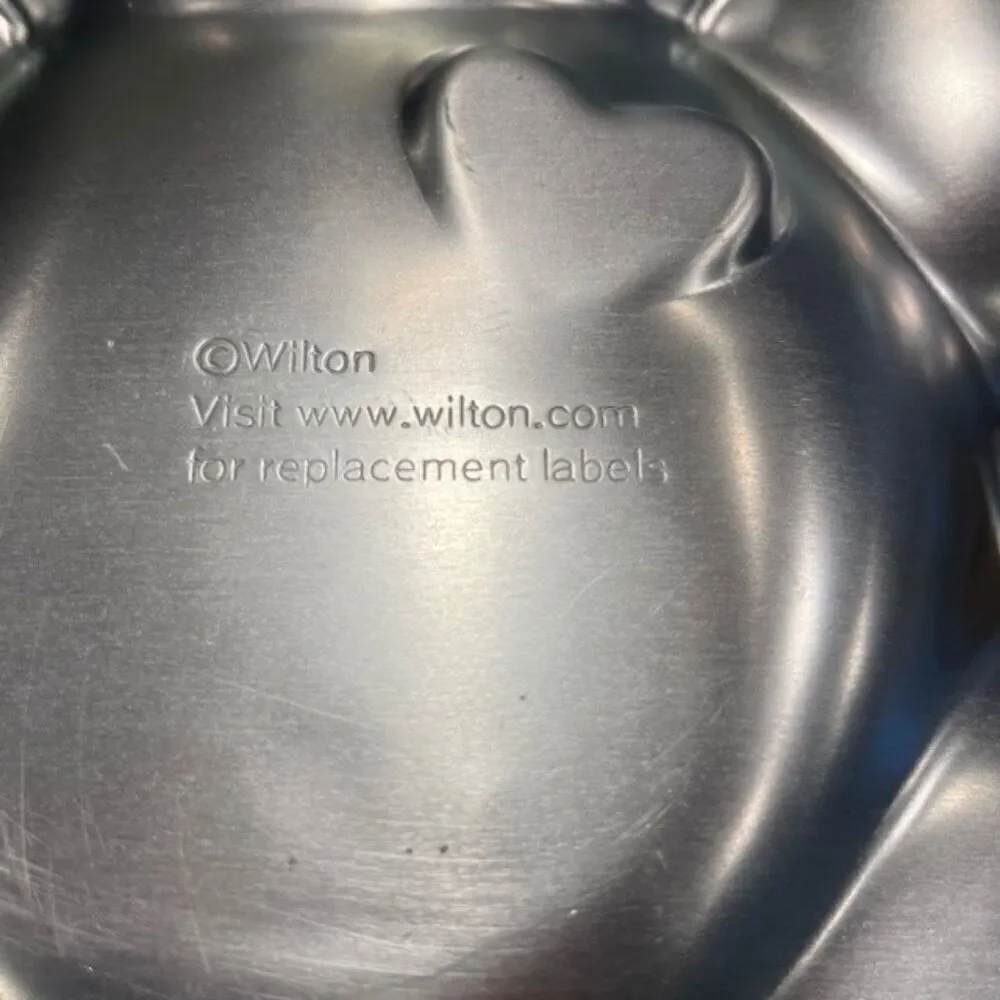 Wilton teddy bear
